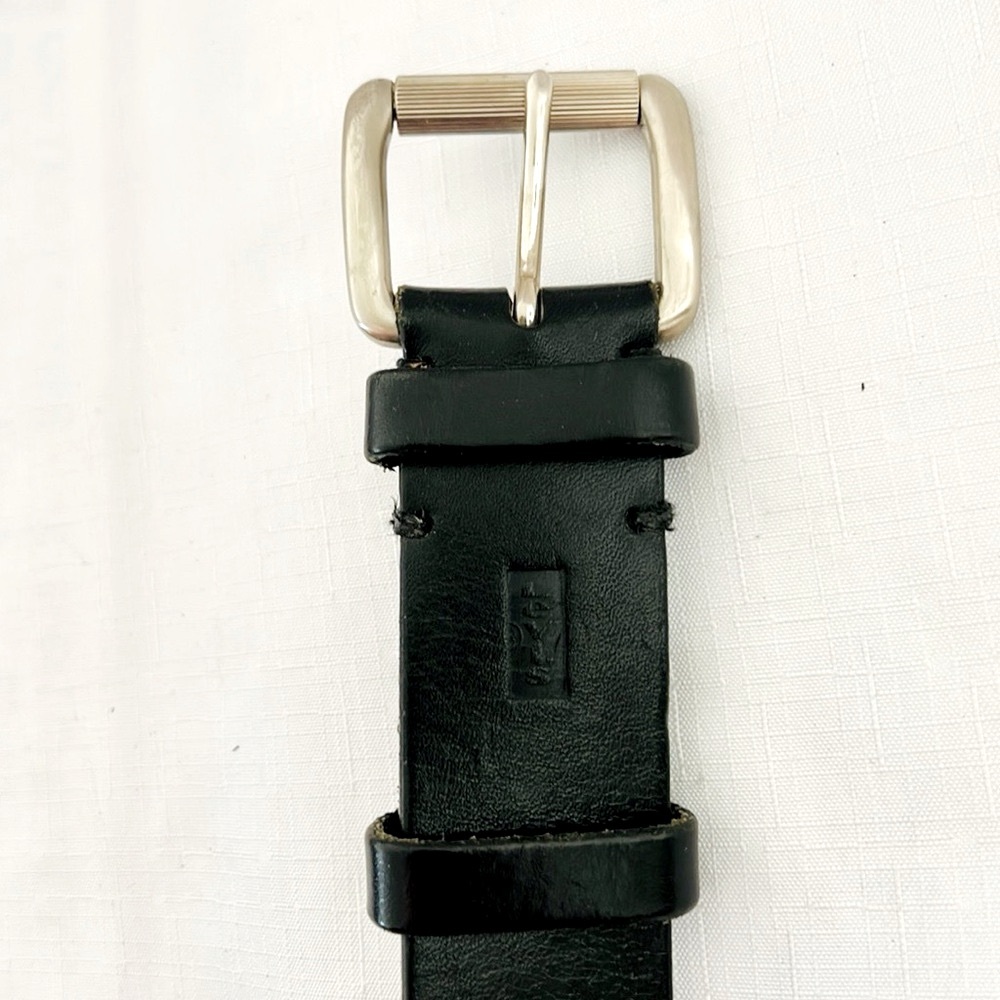 Levi’s~Black~Full Grain Leather / Unisex